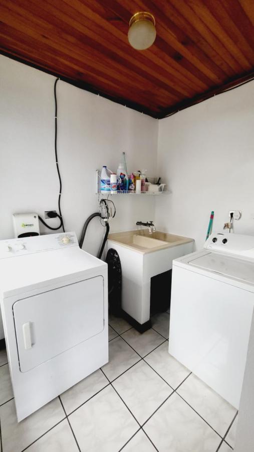 Don Carlos Place Upper Unit Alajuela Exteriér fotografie